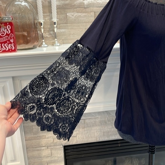 Ann Taylor Loft Navy Blue Off the Shoulder Lace Bell Sleeve Blouse Top Size S - Picture 6 of 7